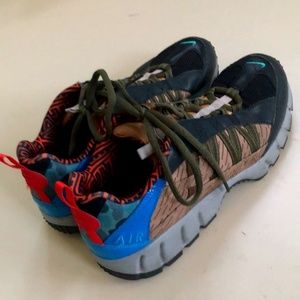 Nike Air Humara 17 Premium Camo Shoes Men's Sz 11